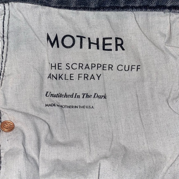 MOTHER The Scrapper Cuff Ankle Fray Jeans In Unstitched In The Dark Size 25 NWT - Picture 11 of 15